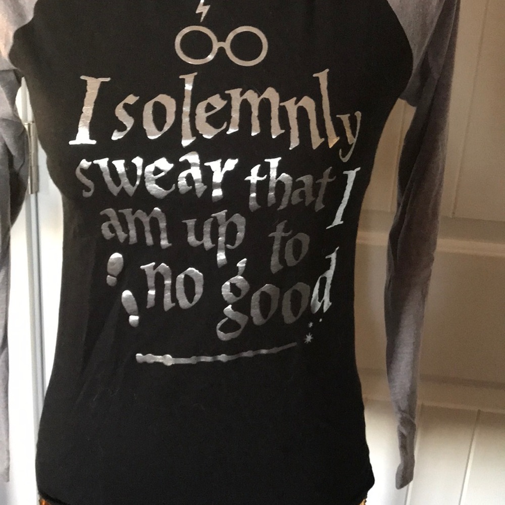 Harry Potter size XL Black & Grey long sleeve top - Picture 2 of 4